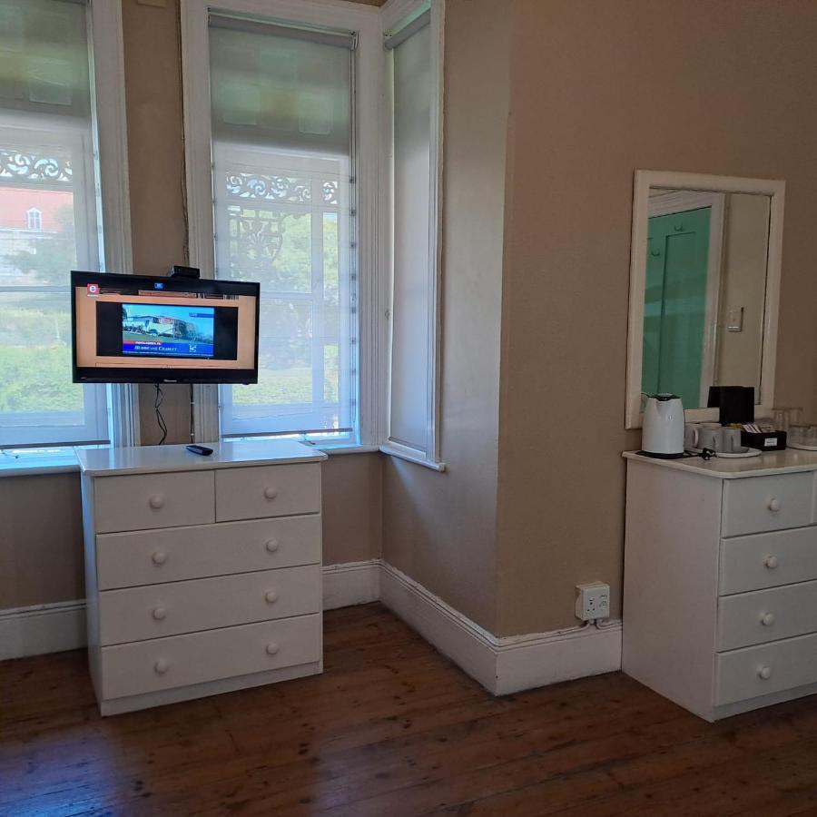 Green Door Guest House Mossel Bay Bagian luar foto