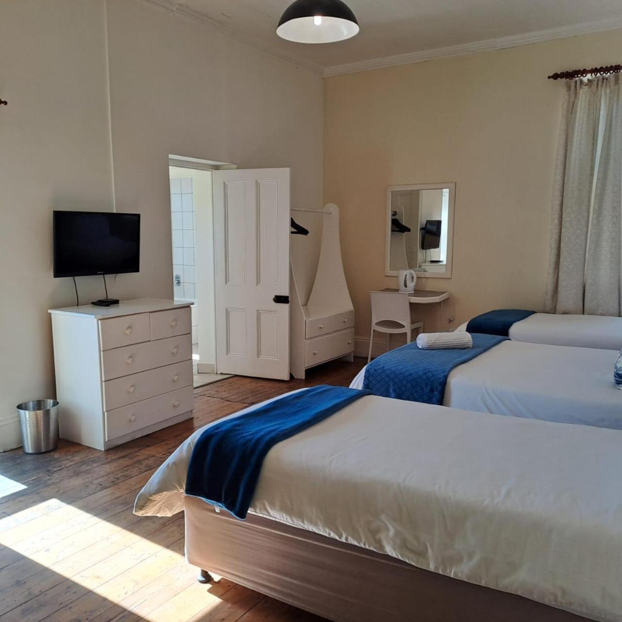 Green Door Guest House Mossel Bay Bagian luar foto
