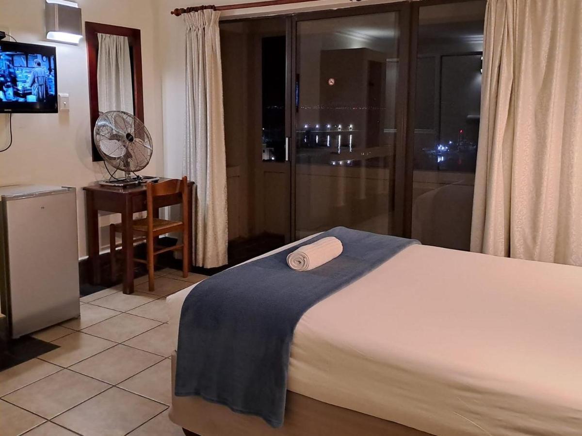 Green Door Guest House Mossel Bay Ruang foto