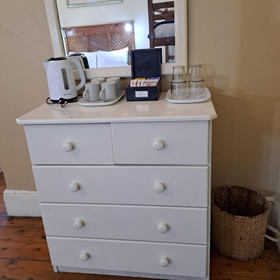 Green Door Guest House Mossel Bay Bagian luar foto