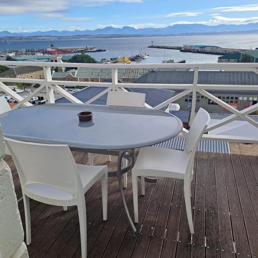 Green Door Guest House Mossel Bay Bagian luar foto
